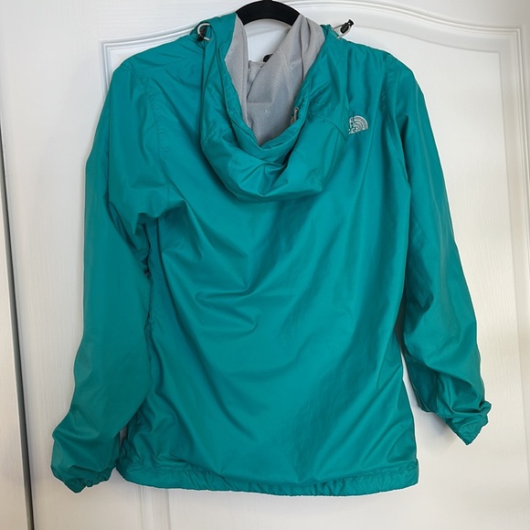 The North Face windbreaker/ rain jacket size XS in EUC beautiful color - Picture 4 of 8